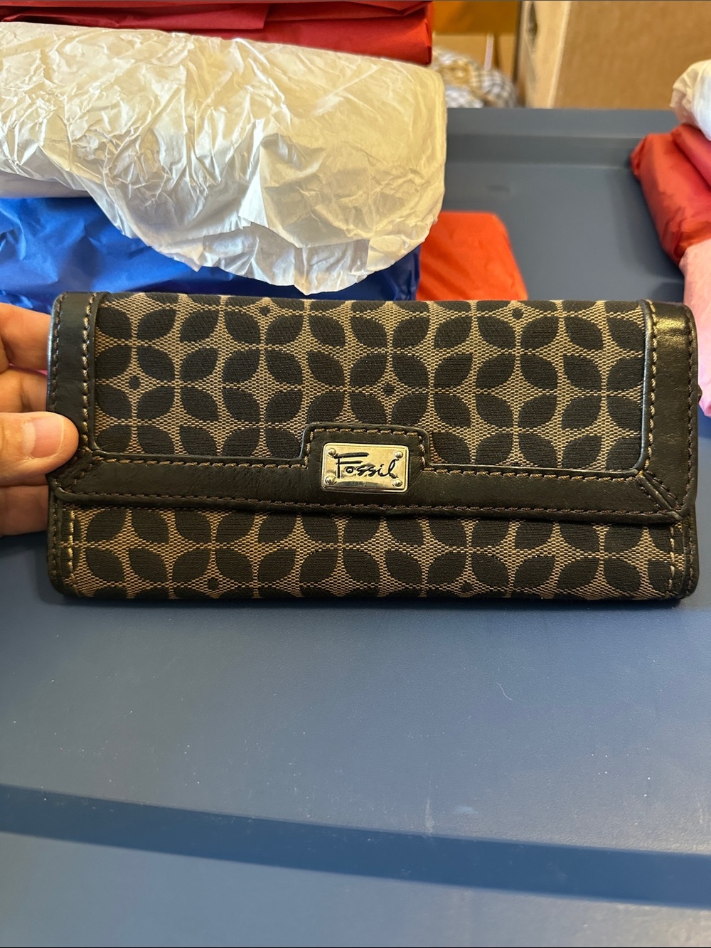 Fossil Women's Black Signature Continental Wallet